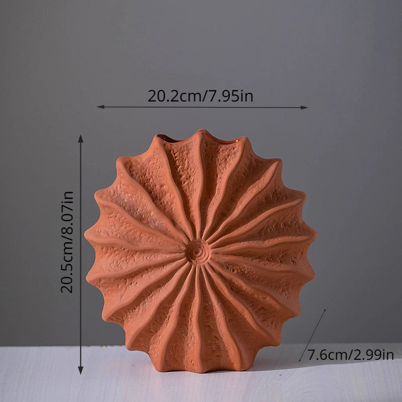 Red Ceramic Nordic High-End Decoration Vase with a Sense of Luxury and High Aesthetic Value